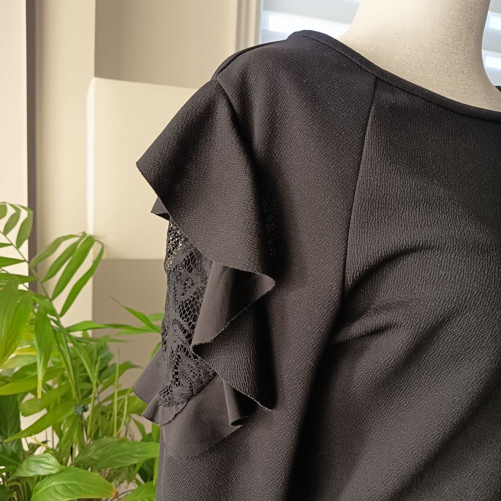 Dynamite Black Ruffle Sleeve Long Sleeve Top - Picture 2 of 5